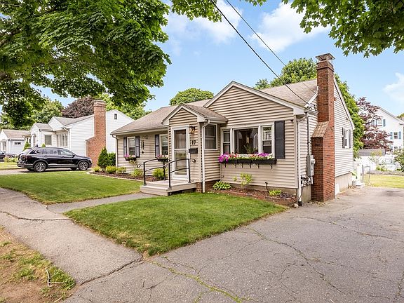 2nd image of 17 Kosciusko St