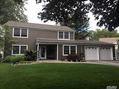 3 Tinder Ln, Lake Grove, NY, 11755