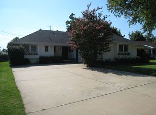3005 N Woodcrest Dr, Midwest City, OK 73110