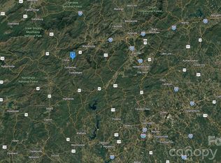 98 Hosta Dr, Sylva, NC 28779