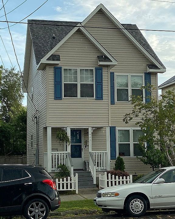 2nd image of 613 Red Cross St