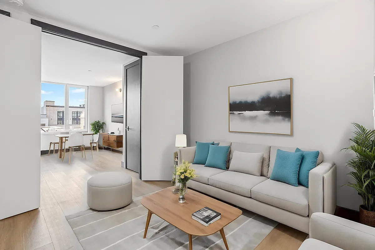 250 Winthrop Street — Photo 1