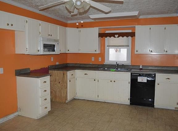 2nd image of 102 Parker Ave