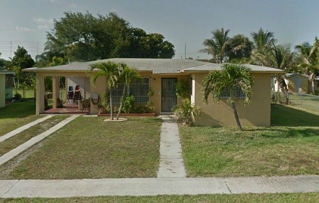 1st image of 331 NE 174th St