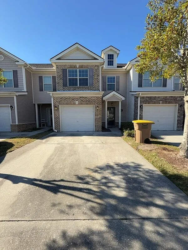 3 bed, 2.5 bath, 1441 sqft, $1,850 — Photo 2