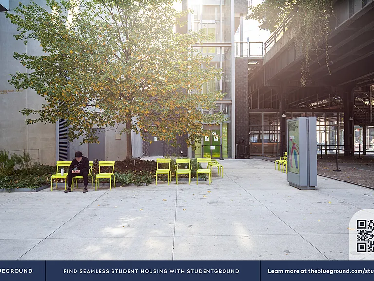 180 W 20th St #14H — Photo 48