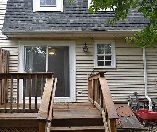 3rd image of 8 Lydon Ln #A1