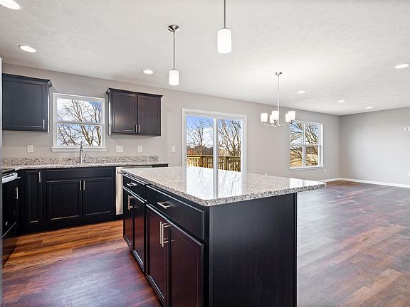5th image of 2568 W Julie Dr