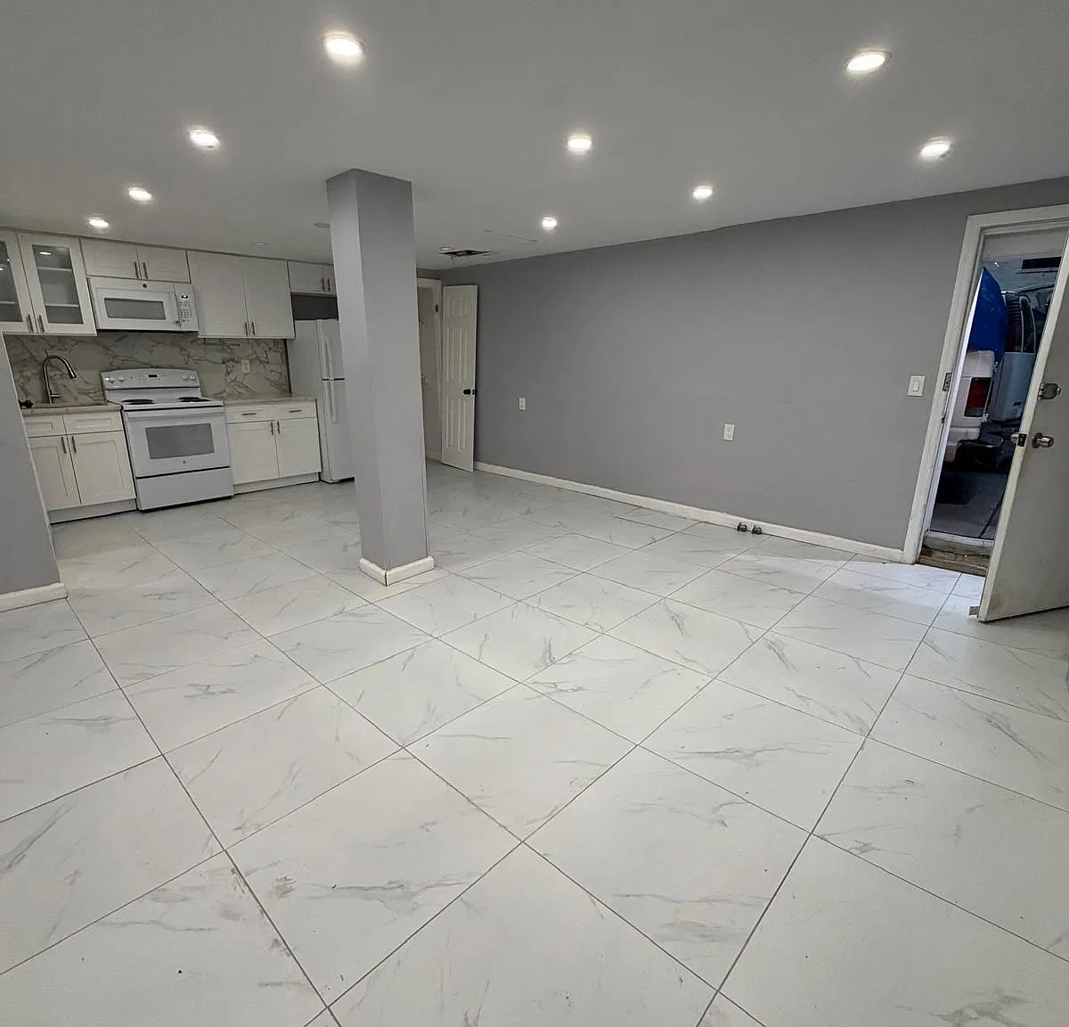 2743 Bronxwood Avenue — Photo 1