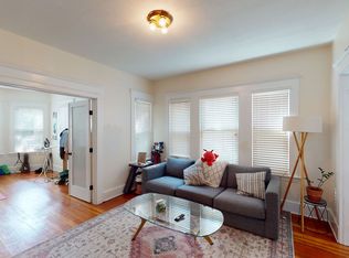  In-Unit Laundry; Garden Townhouse-Style Living, with Historical Details & Parking!, New Haven, CT 06511