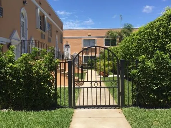 101 S Golfview Rd APT 16, Lake Worth, FL 33460