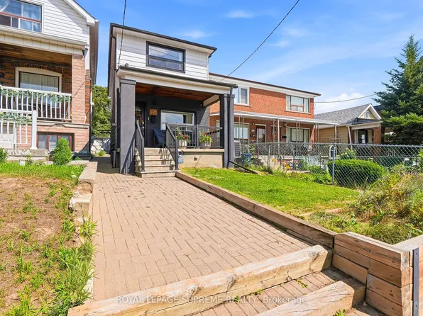395 McRoberts Ave, Toronto, ON M6E 4R1