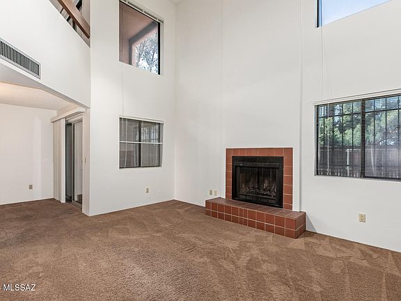 4th image of 1949 N Swan Rd Unit 12