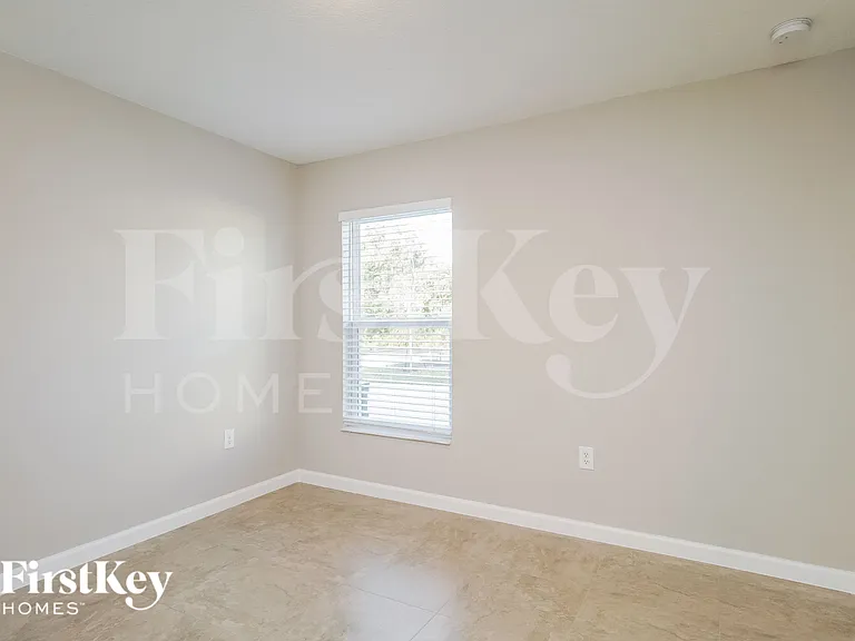 349 S Haven Ct — Photo 12