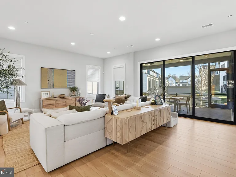 9725 Lantana Way — Photo 12