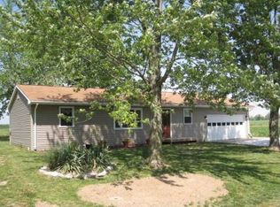 712 S State Rd, Mendon, IL 62351