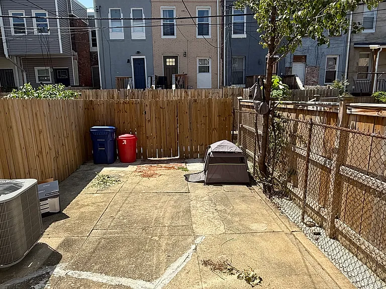 1614 N Caroline St — Photo 21