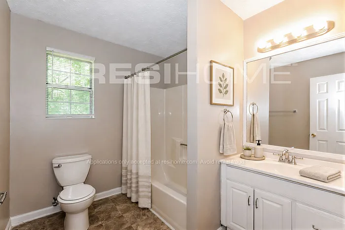 2036 Hilda Burns Pl — Photo 10