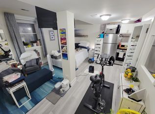 648 W Roscoe St #NG, Chicago, IL 60657