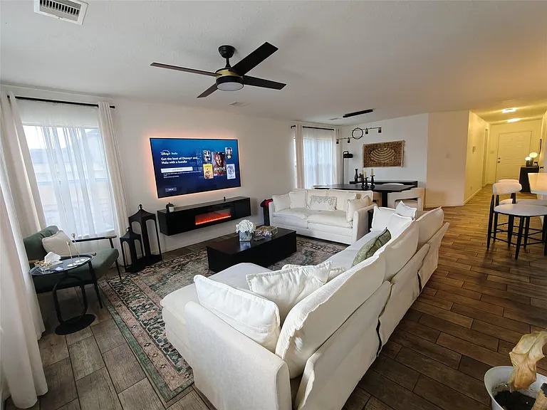 4231 Monticello Terrace Ln — Photo 8