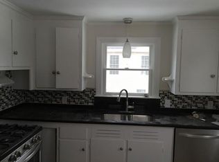 12 Bowditch St, Peabody, MA 01960