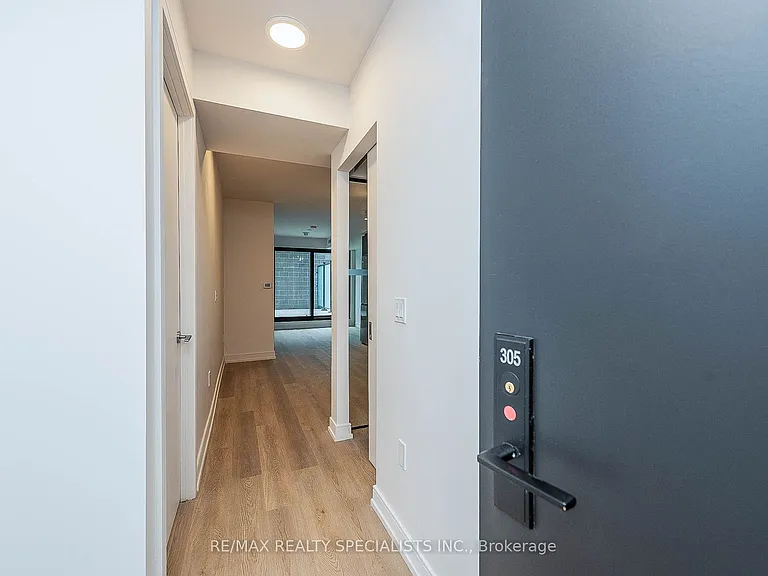 1 Jarvis St #305 — Photo 4