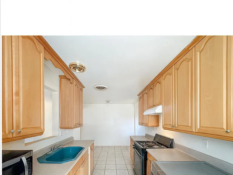 3172 Shelley St #3172 — Photo 8