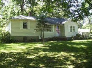 26 S Carroll Dr, Midland, MI 48640