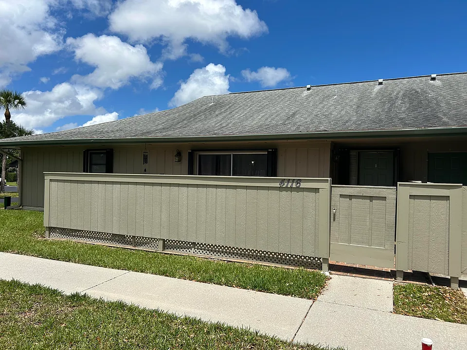 4116 NW Cinnamon Tree Cir
