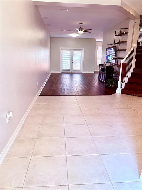 3 bed, 2.5 bath, 2673 sqft, $2,900 — Photo 3