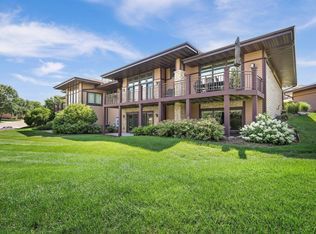 13 Tailwind Ct, Verona, WI 53593