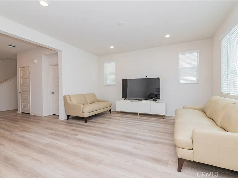 40277 Birchfield Dr — Photo 5
