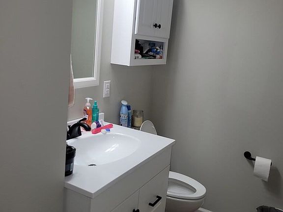 3rd image of 909 2nd St
