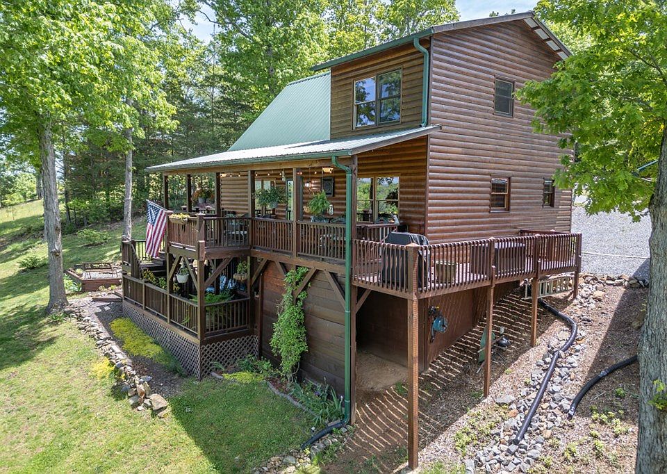 43rd image of 1055 Carolina Fox Cir