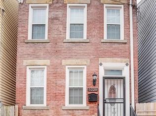 5220 Dresden Way, Pittsburgh, PA 15201