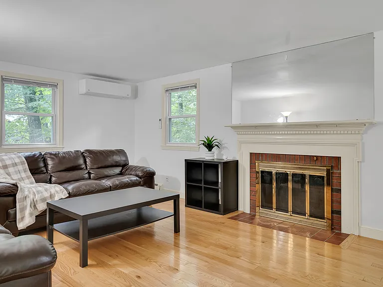 32 Dewey Rd — Photo 7
