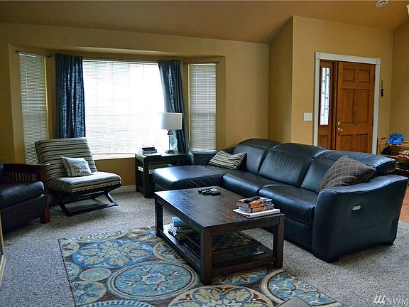 2nd image of 10172 Ashley Cir NW