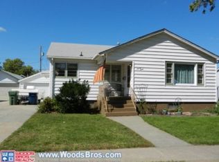 1112 W 11th St, Grand Island, NE 68801
