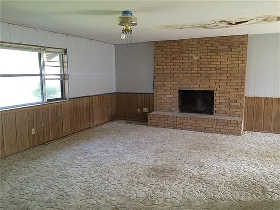 2nd image of 637 Highland Ave