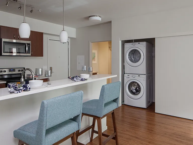 Grant Park Village kitchen bar and washer and dryer