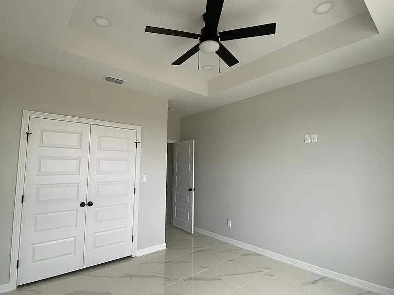 5518 N Crown Point — Photo 8