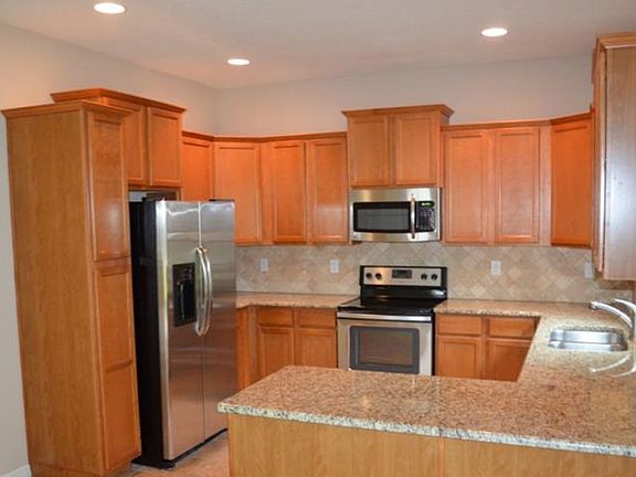 5th image of 305 Corbett Bluff Dr