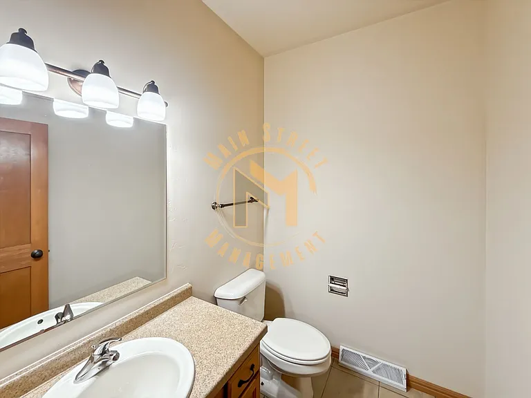 2662 Cormier Rd — Photo 8