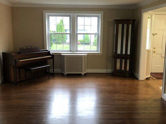 4th image of 1019 Childs Ave