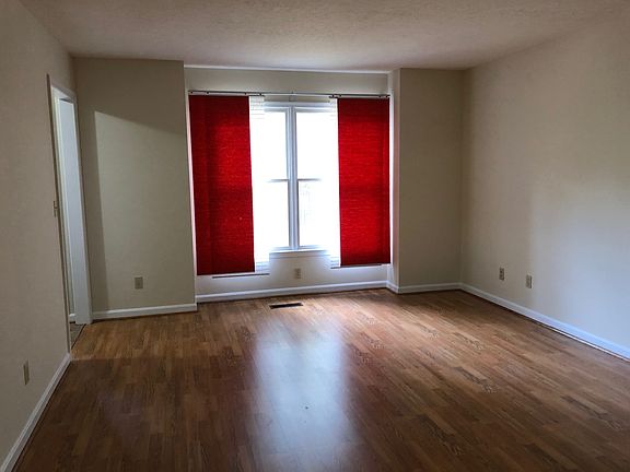 2nd image of 21113 Arbor Ct