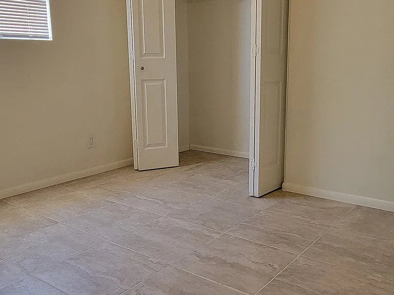 Bedroom photo 5