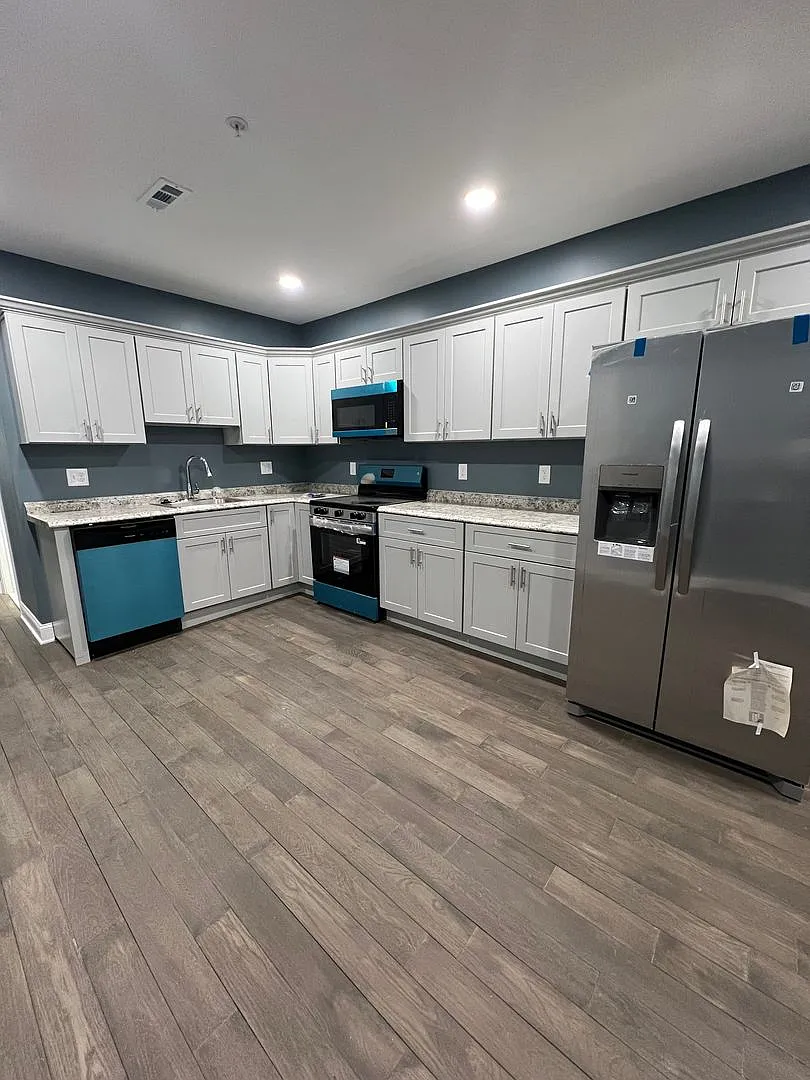 2020 McCulloh Street — Photo 4