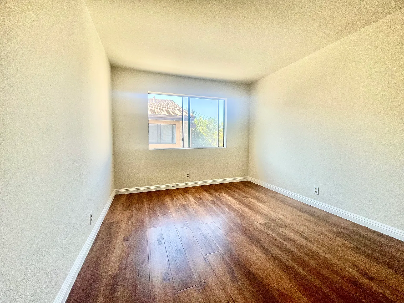 4 bed, 1560 sqft, $3,750 — Photo 4