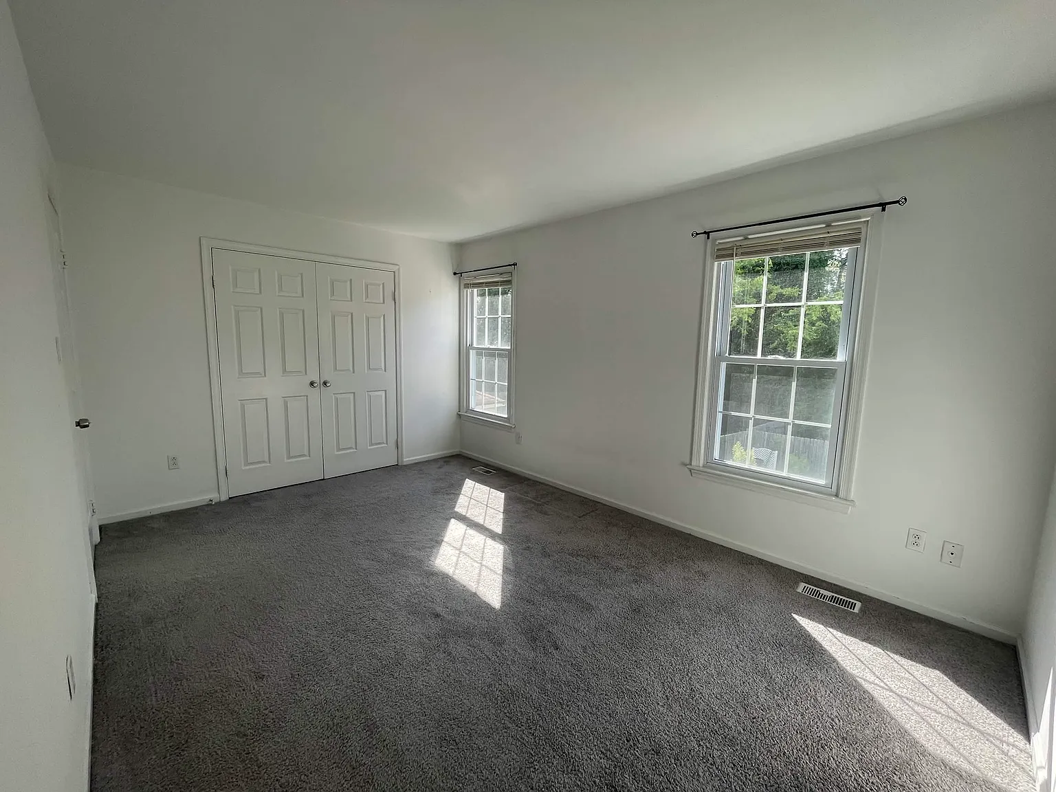 2 bed, 1130 sqft, $1,100 — Photo 2