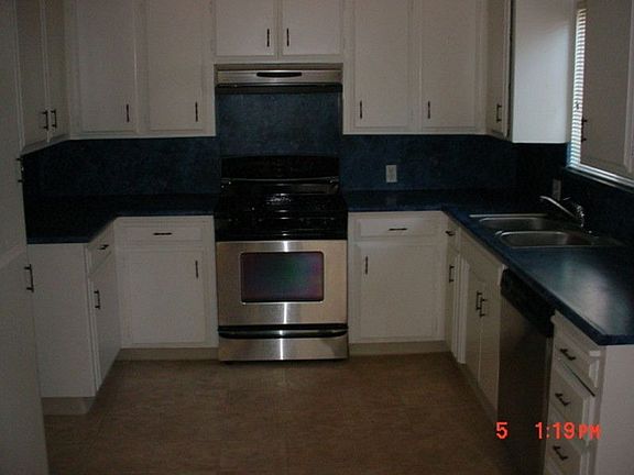 3rd image of 1608 Briarwood Dr